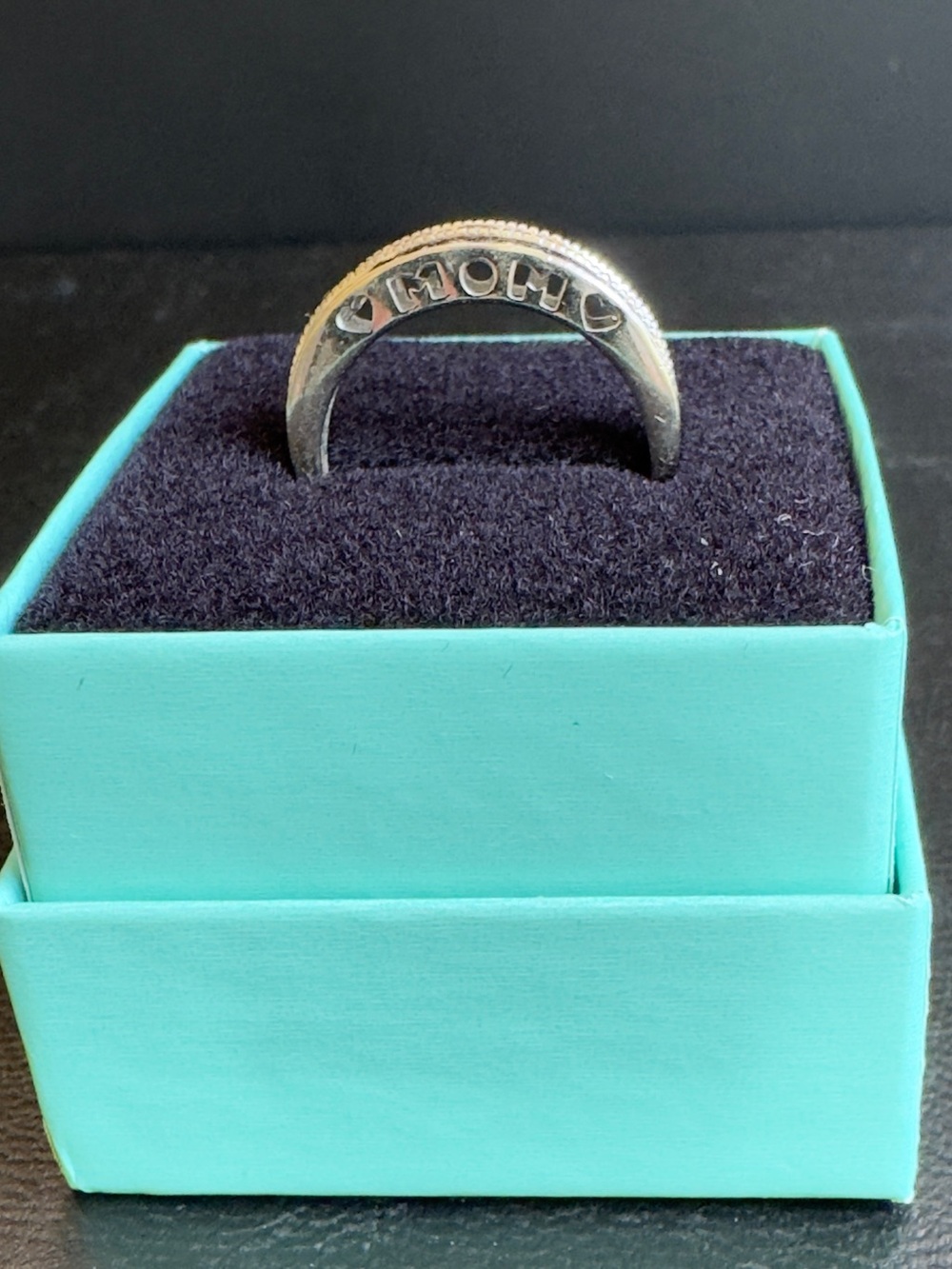 Vintage 10K White Gold 1/5 Carat Diamond Mom Band Ring - Size 8 - Picture 4 of 13